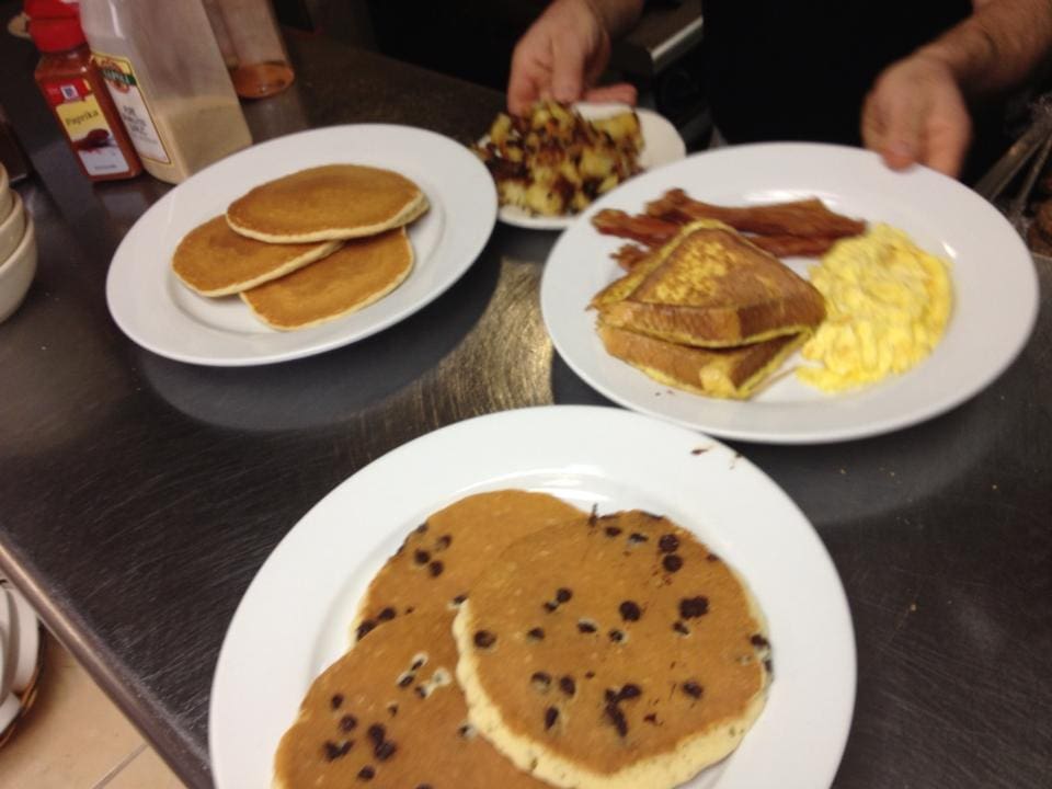 Terryville Connecticut Restaurant Pancakes